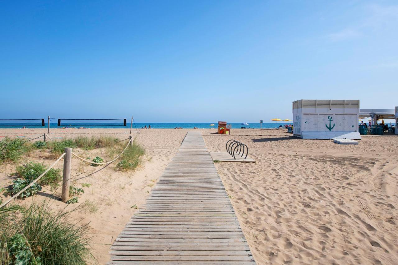 Apartamentos Balisse Castelldefels Buitenkant foto