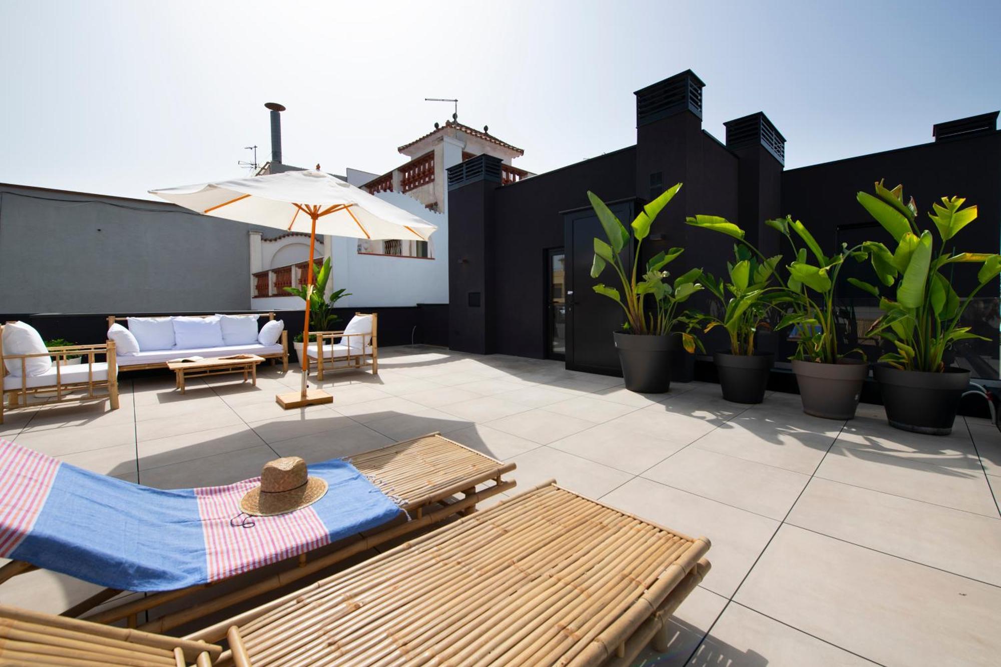Apartamentos Balisse Castelldefels Buitenkant foto